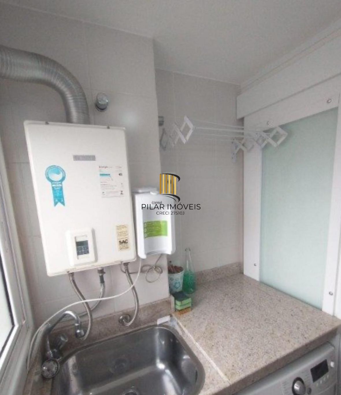 Apartamento de 2 dormitórios no bairro Jardim Lindóia