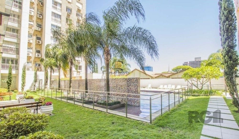 Apartamento de 3 quartos, suíte, elevador e 2 vagas no bairro Vila Ipiranga