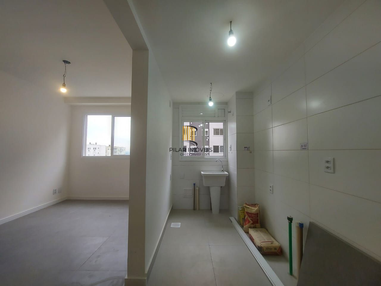 Apartamento de 2 quartos, suíte, elevador e 1vaga no bairro Jardim Sabará