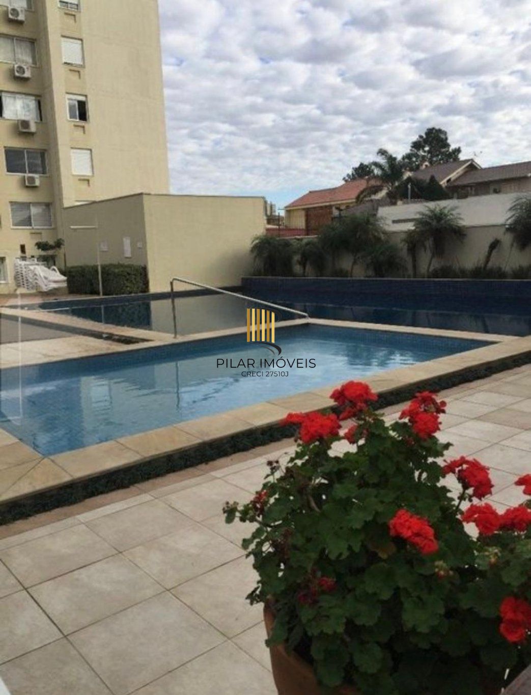 Apartamento de 3 dormitórios 2 vaga de garagem no bairro Sarandi Porto Alegre.