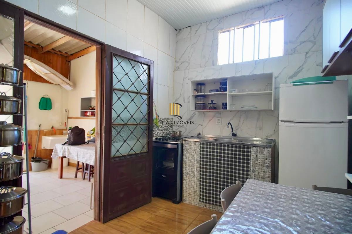 Casa à venda com 137m², 2 quartos, 2 banheiros e 2 vagas Vicentina São Leopoldo