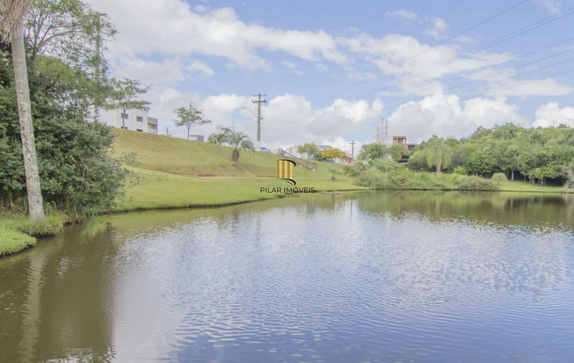 Casa em condomínio de 3 dormitórios,2 vagas e churrasqueira no bairro Agronomia