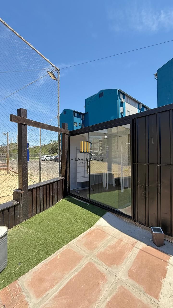 Apartamento semi mobiliado de 2 quartos e 1 vaga no bairro Rubem Berta