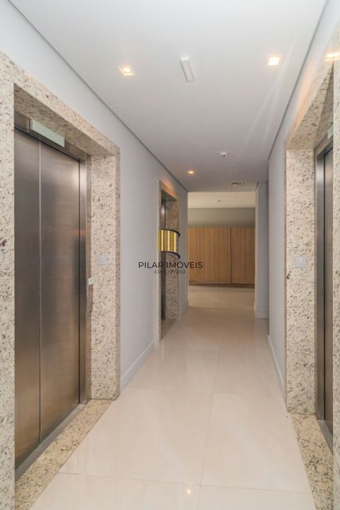 Apartamento com Elevador, Piscina, 1 Quarto no Bairro Partenon.