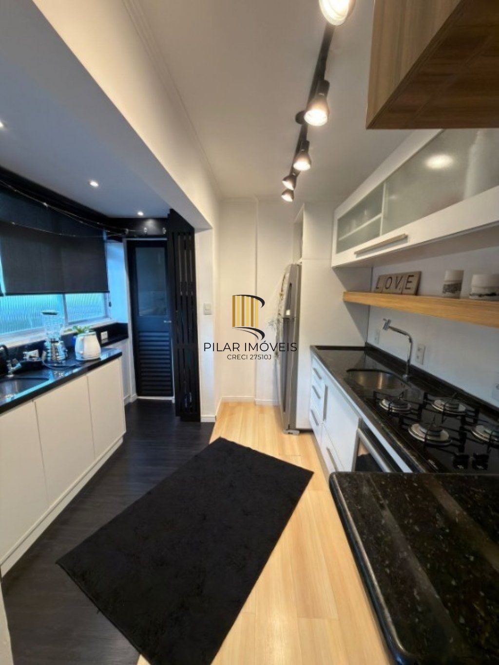 Apartamento 2 quartos mobiliado no Menino Deus