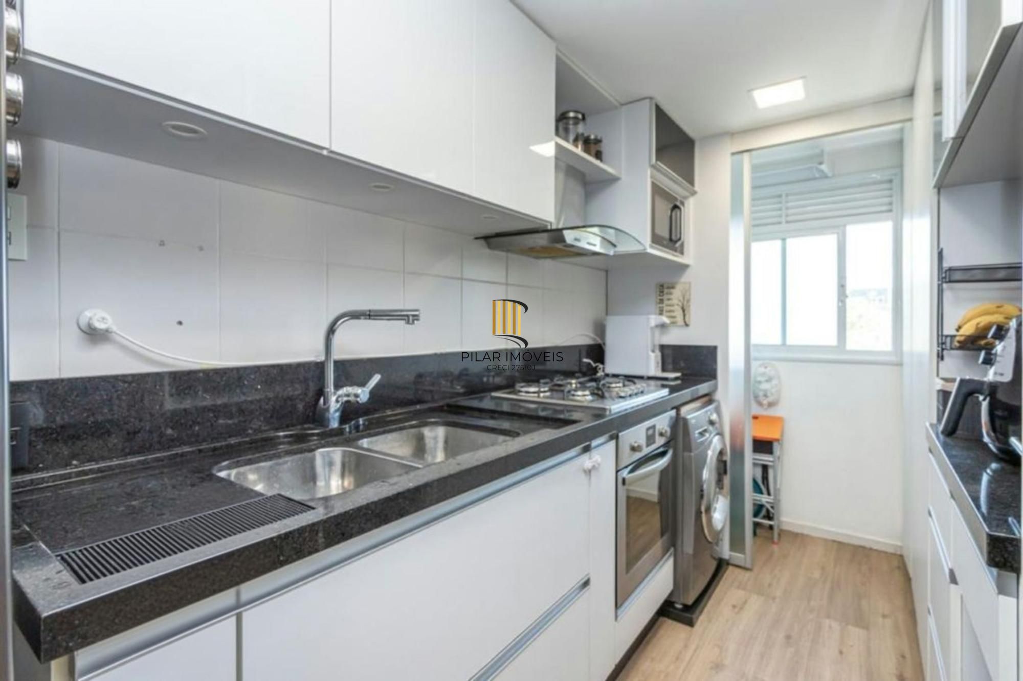 Apartamento semi mobiliado de 3 dormitórios no bairro Lindóia