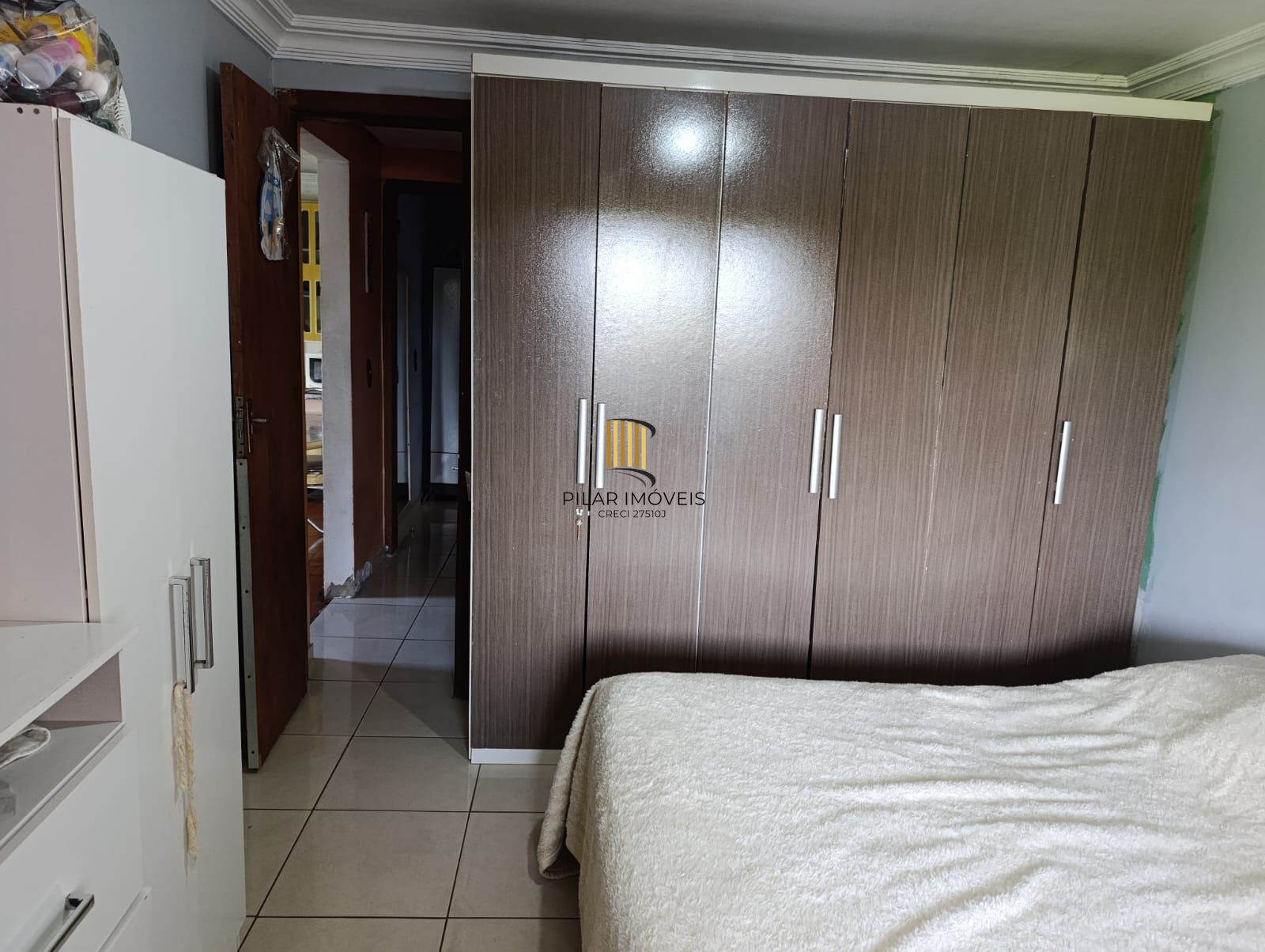 Casa de 2 quartos , pátio, 1 vaga no bairro Lomba do Pinheiro