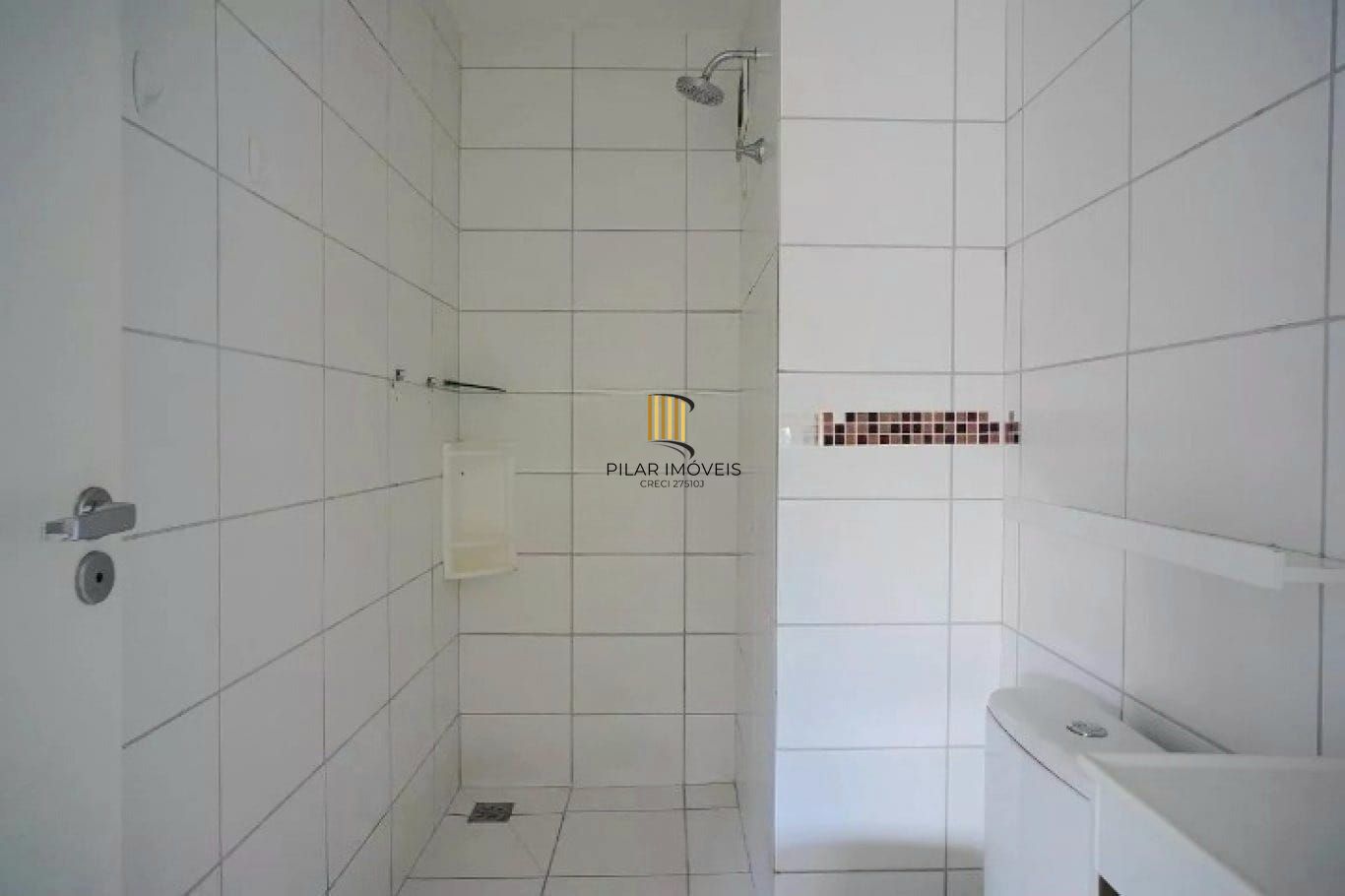 Apartamento 2 dormitórios, 1 suíte, churrasqueira, 1 vaga e elevador no Sarandi