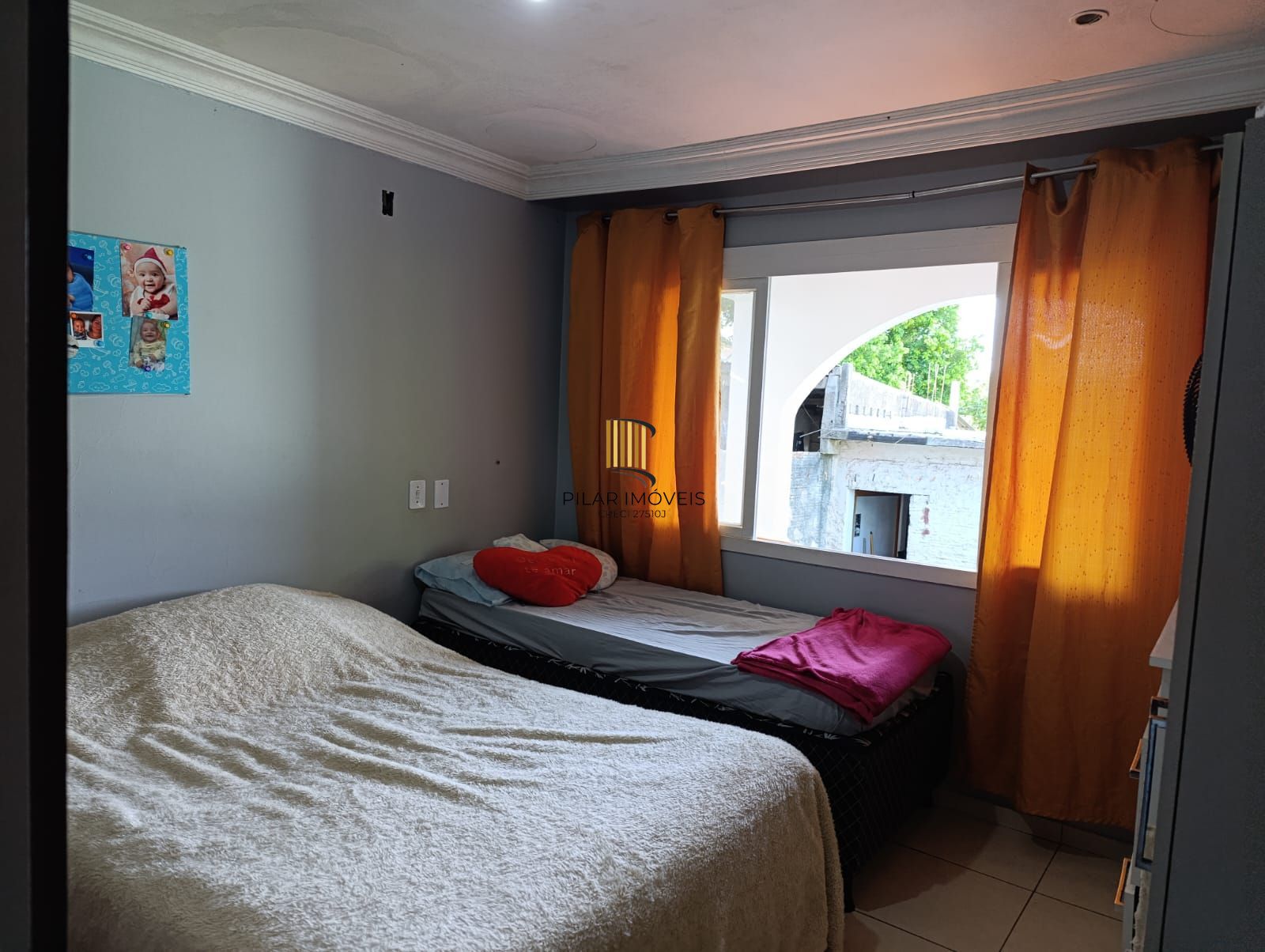 Casa de 2 quartos , pátio, 1 vaga no bairro Lomba do Pinheiro