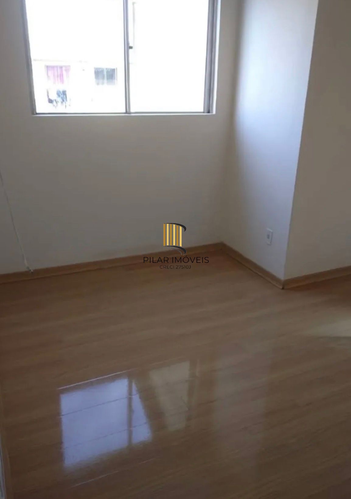Apartamento de 2 quartos no segundo andar semi mobiliado em Gravataí