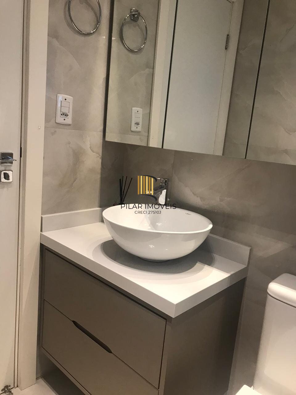 Apartamento à venda com 2 quartos e 55m² no bairro Cristal