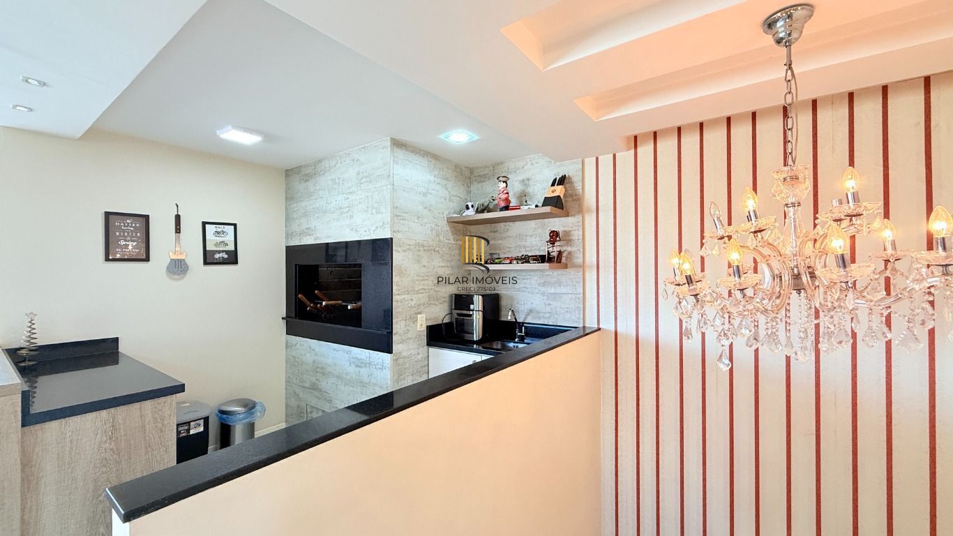 Apartamento de 3 dormitórios e 2 vagas de garagem em cachoeirinha.