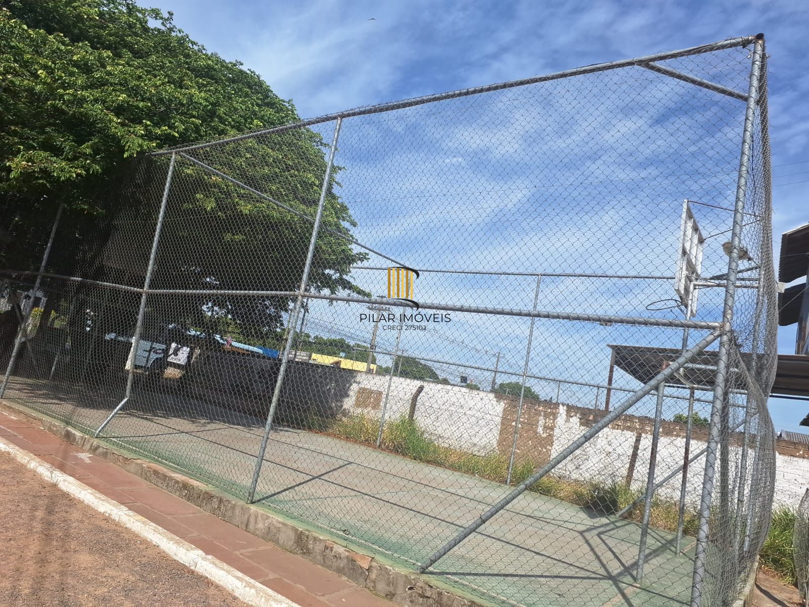 Apartamento 2 dormitórios 1 vaga de garagem no Bairro Maria Regina Alvorada