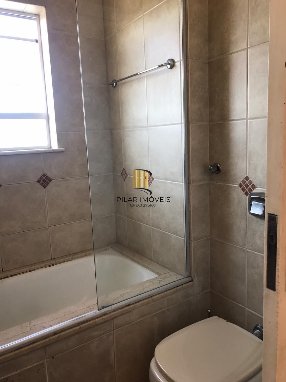 Apartamento à venda 1 quarto, com vaga no bairro Teresópolis.
