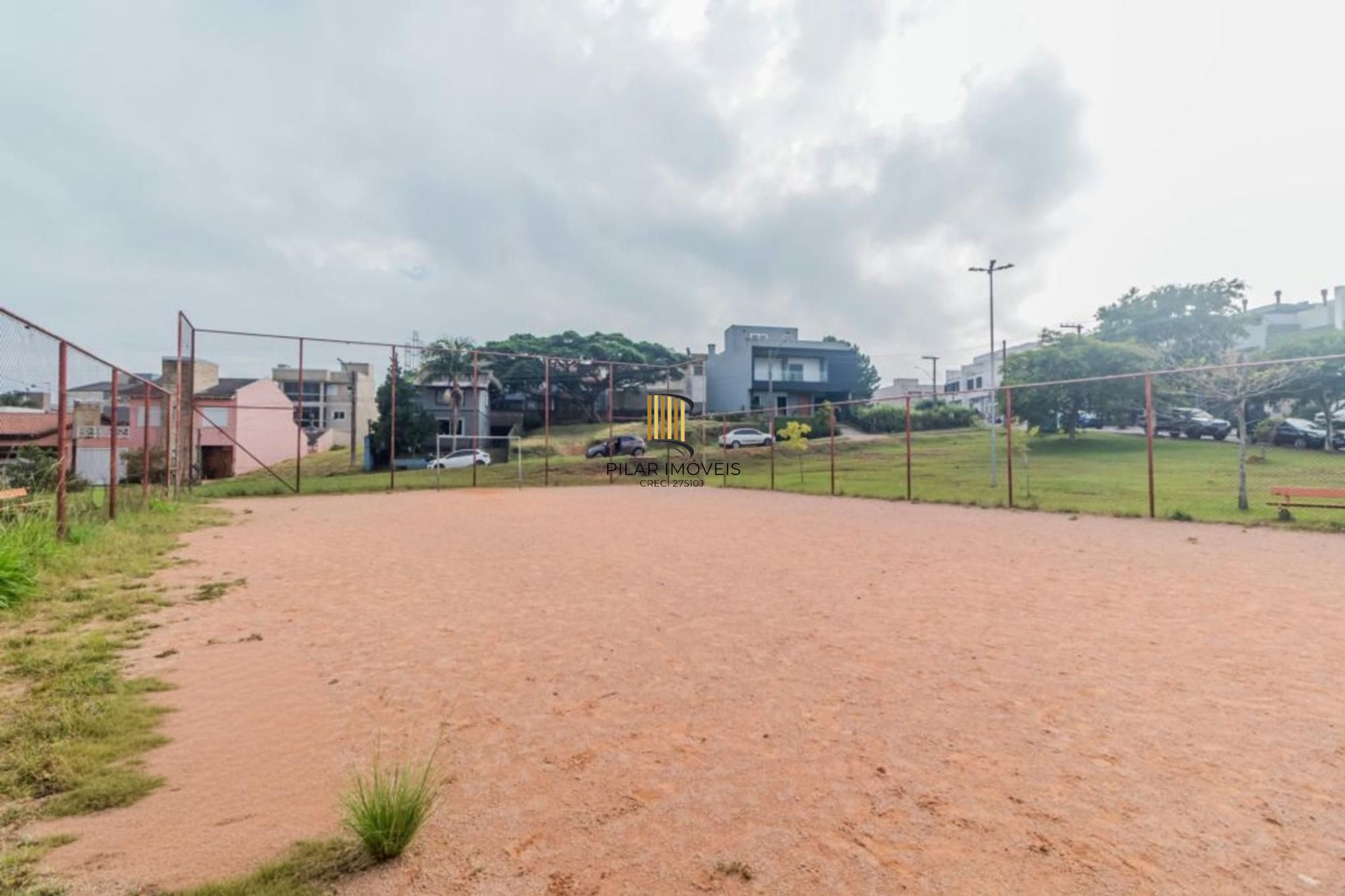 Casa em condomínio de 3 dormitórios,2 vagas e churrasqueira no bairro Agronomia