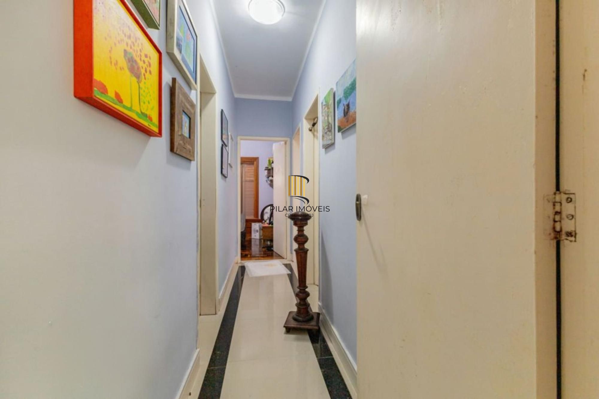 Apartamento Térreo, 3 quartos e varanda separada no bairro Rio Branco