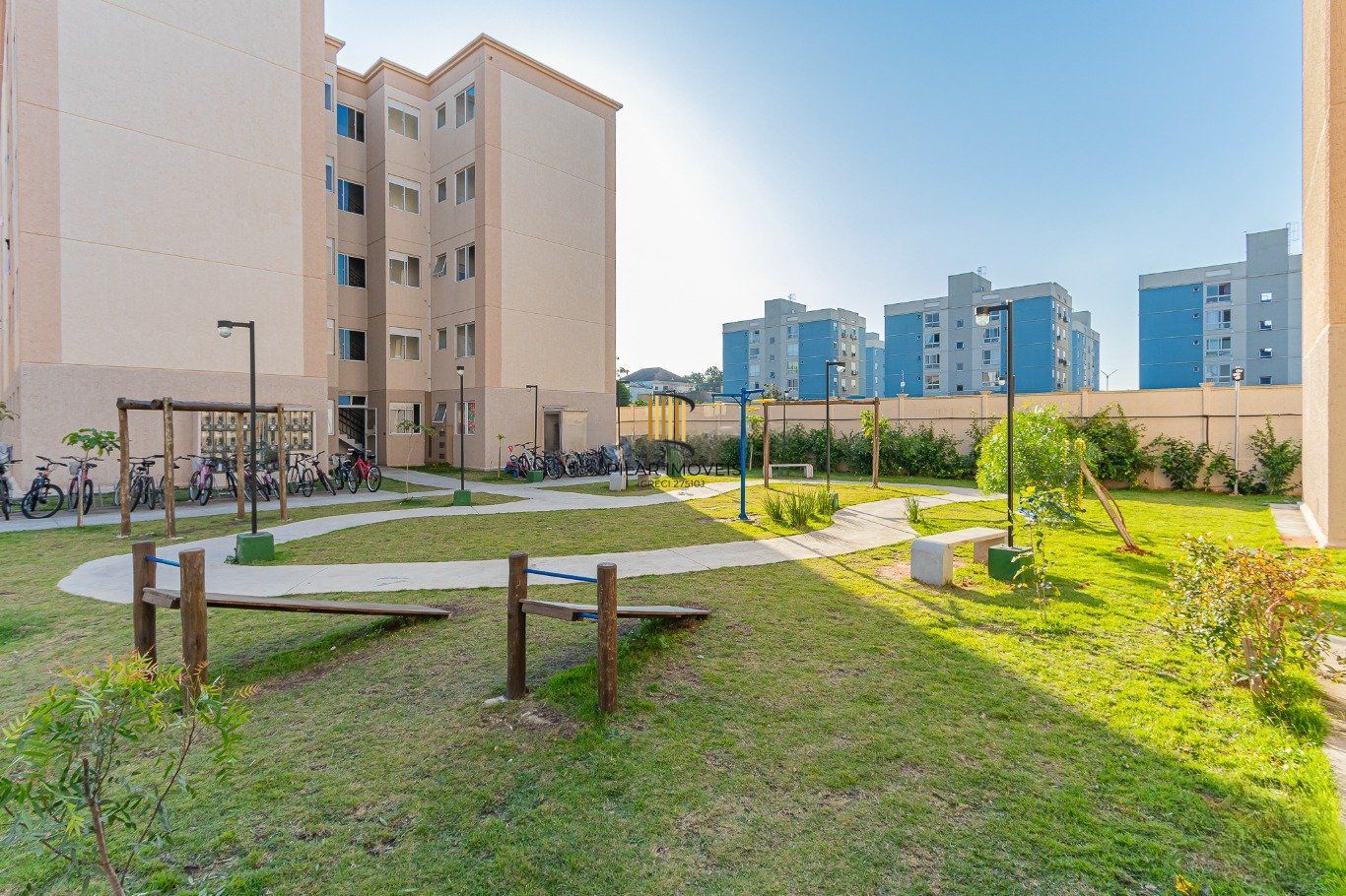 Apartamento com 2 dormitórios, com 1 vaga de garagem em Canoas.