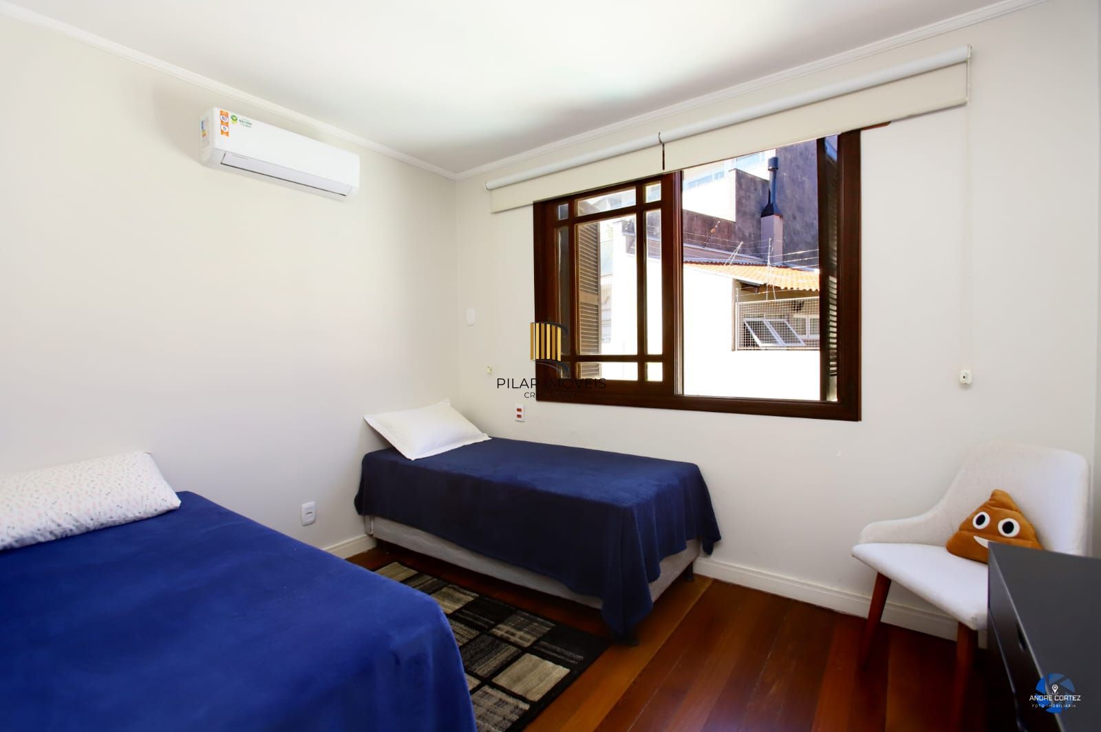 Casa 3 dormitórios no Bairro Chácara das Pedras