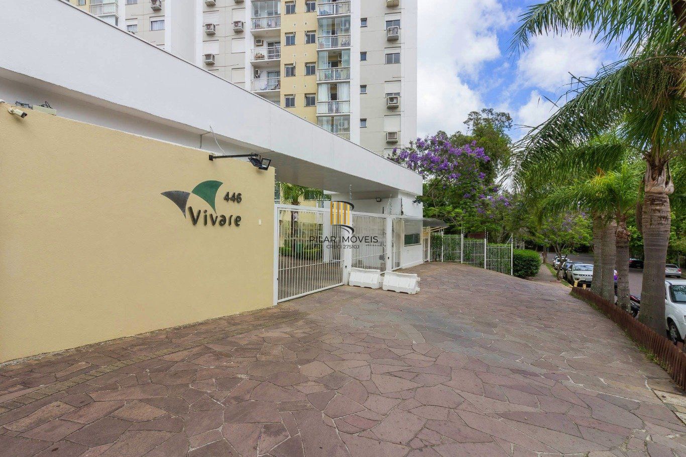 Apartamento 2 Dormitórios com Suíte, elevador e 2 Vagas no Alto Petrópolis