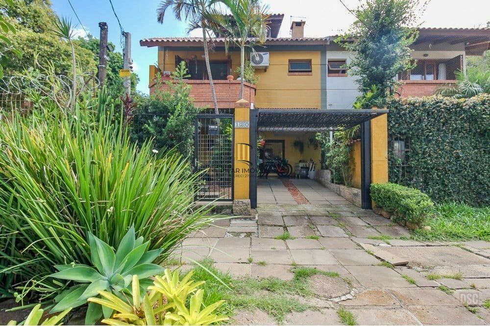 Casa com 3 Quartos 2 vagas cobertas, 155 m²  Bairro Espírito Santo Guarujá