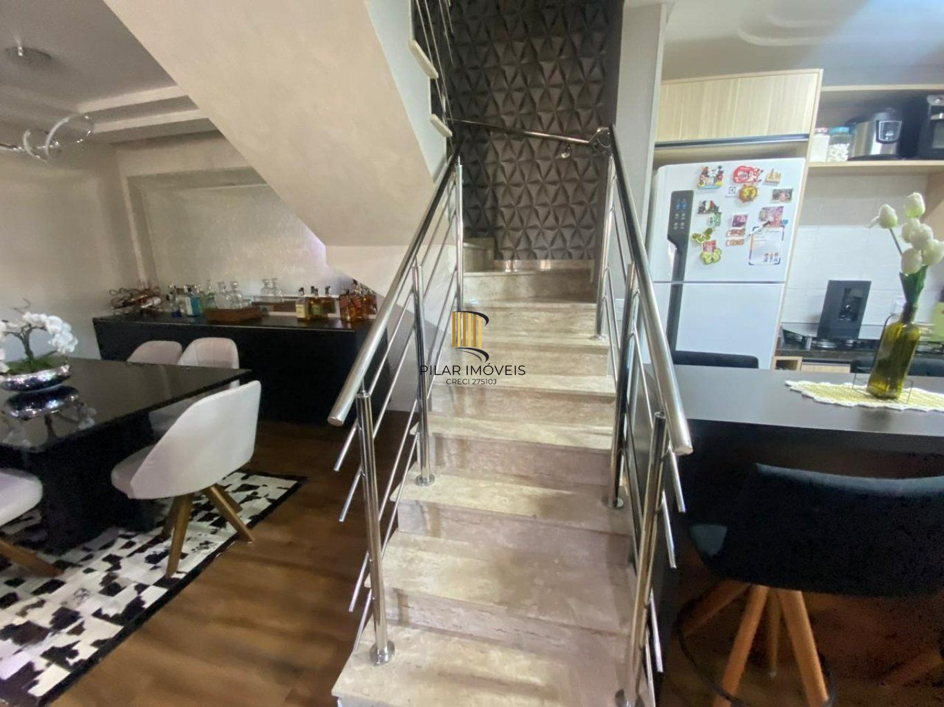 Casa de 3 quartos, 2 vagas de garagem cobertas no bairro Mato grande em Canoas.