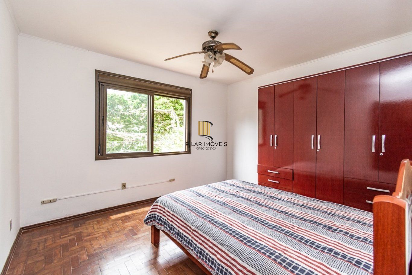 Apartamento com 2 dormitórios e 64m² à venda no Bairro Passo da Areia