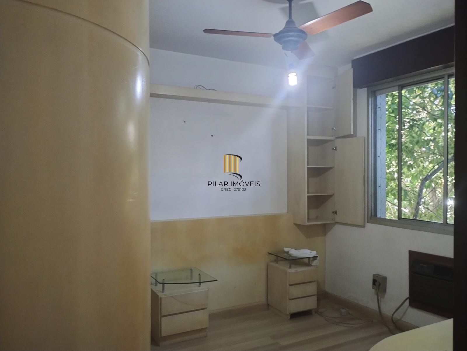 Apartamento de 1 quarto, elevador, 1 vaga coberta no bairro Partenon