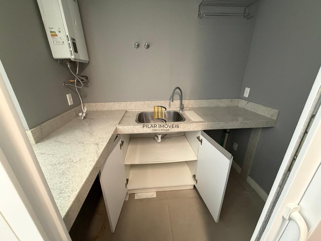 Apartamento 3 Dormitórios Reformado no Centro Histórico