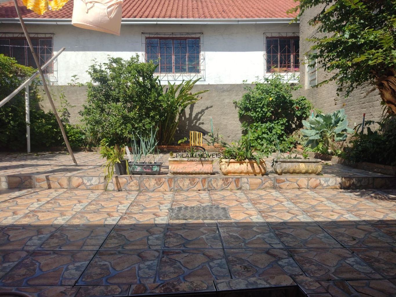 Casa de 3 Quartos e 2 Vagas de garagem em Cachoeirinha.