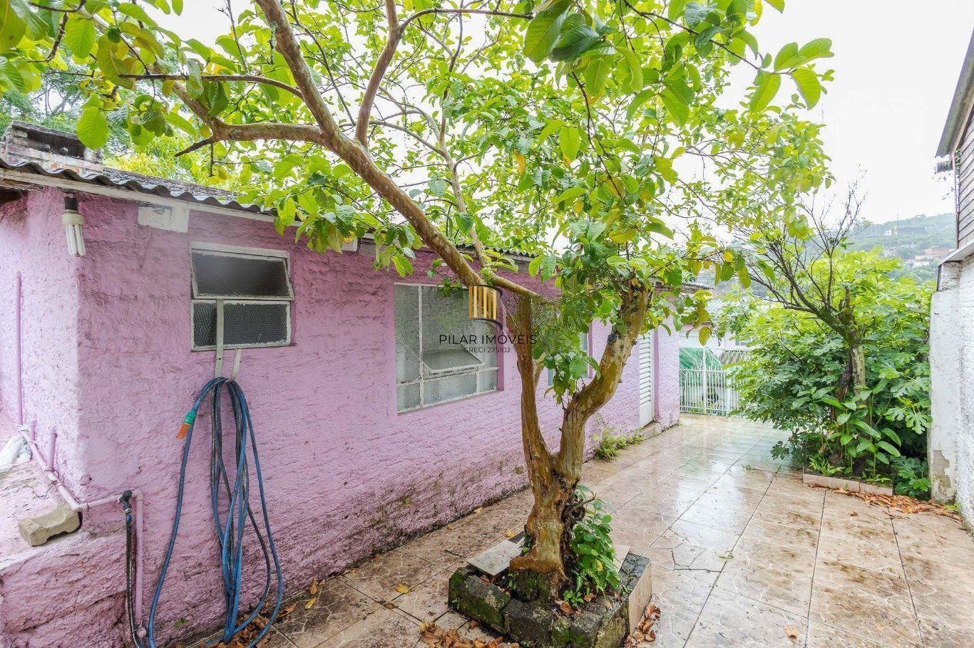 Casa de 3 dormitórios, 4 banheiros, 3 vagas de garagem no bairro Agronomia