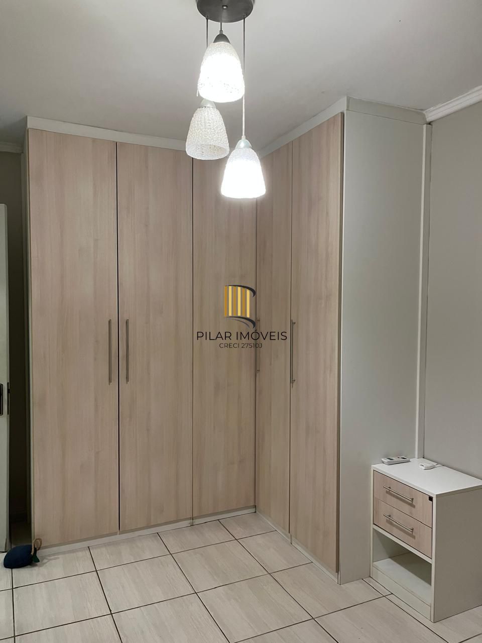 Apartamento de 2 dormitórios e 1 vaga à venda em Canoas