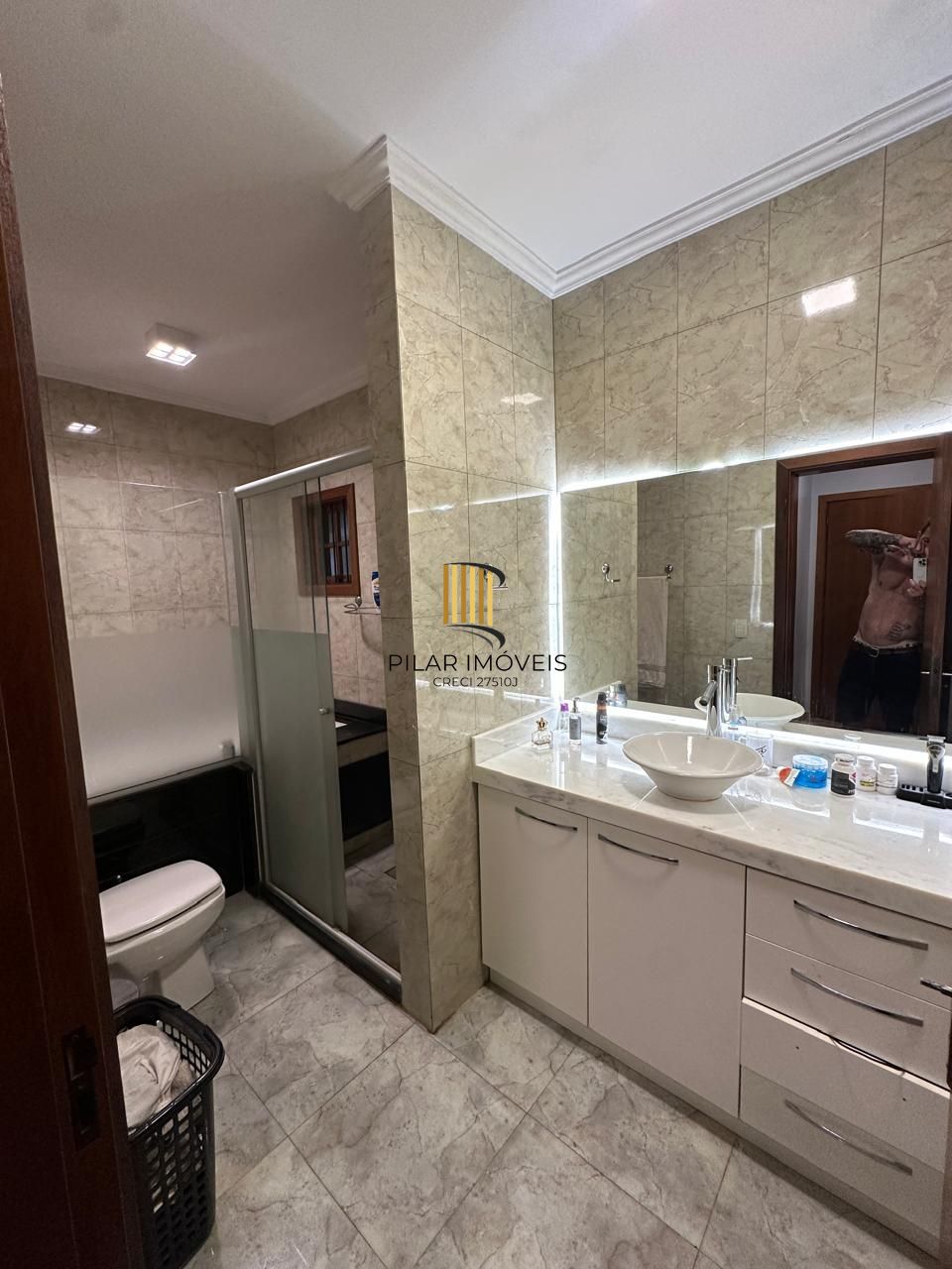 Casa Alto Padrão Mobiliada com Jacuzie Suíte Master