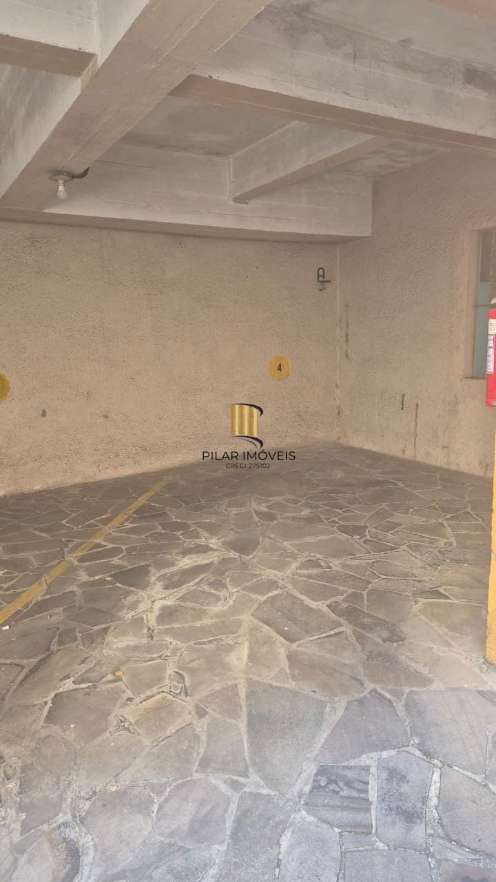 Apartamento semi mobiliado de 3 quartos, suíte, elevador e 1 vaga no Bom Fim