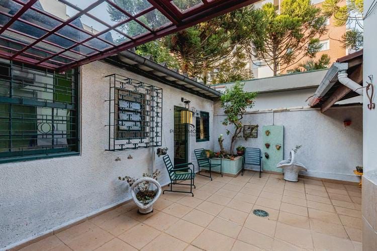 Casa com 6 quartos no Bairro Higienópolis