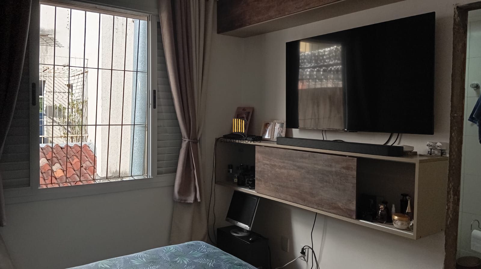 Apartamento térreo com 3 dormitórios e 2 vagas no Bairro Cristo Redentor