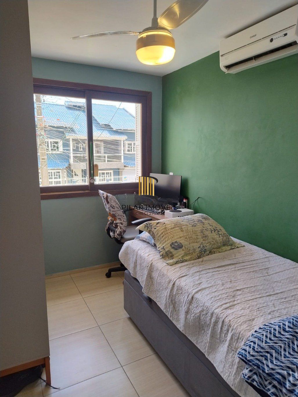 Casa com 3 dormitorios, 1 suíte e com 1 vaga de garagem coberta em Canoas.