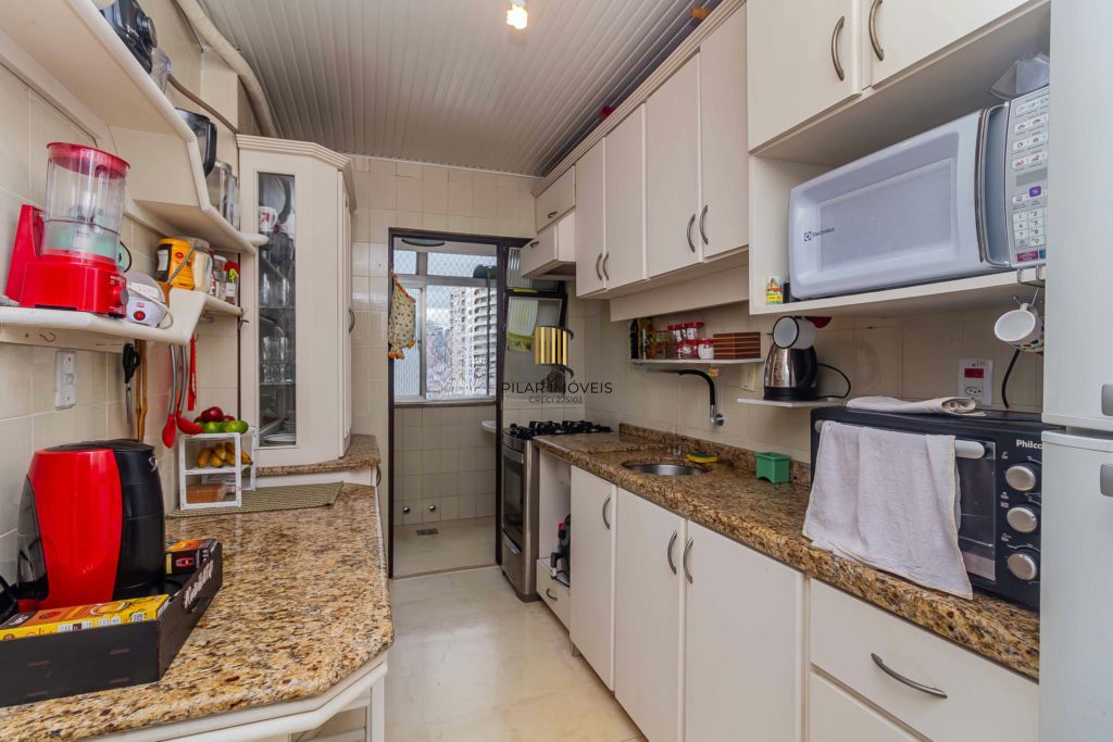 Apartamento 2 dormitórios, 1 vaga, churrasqueira  e 77m² na José do Patrocinio.