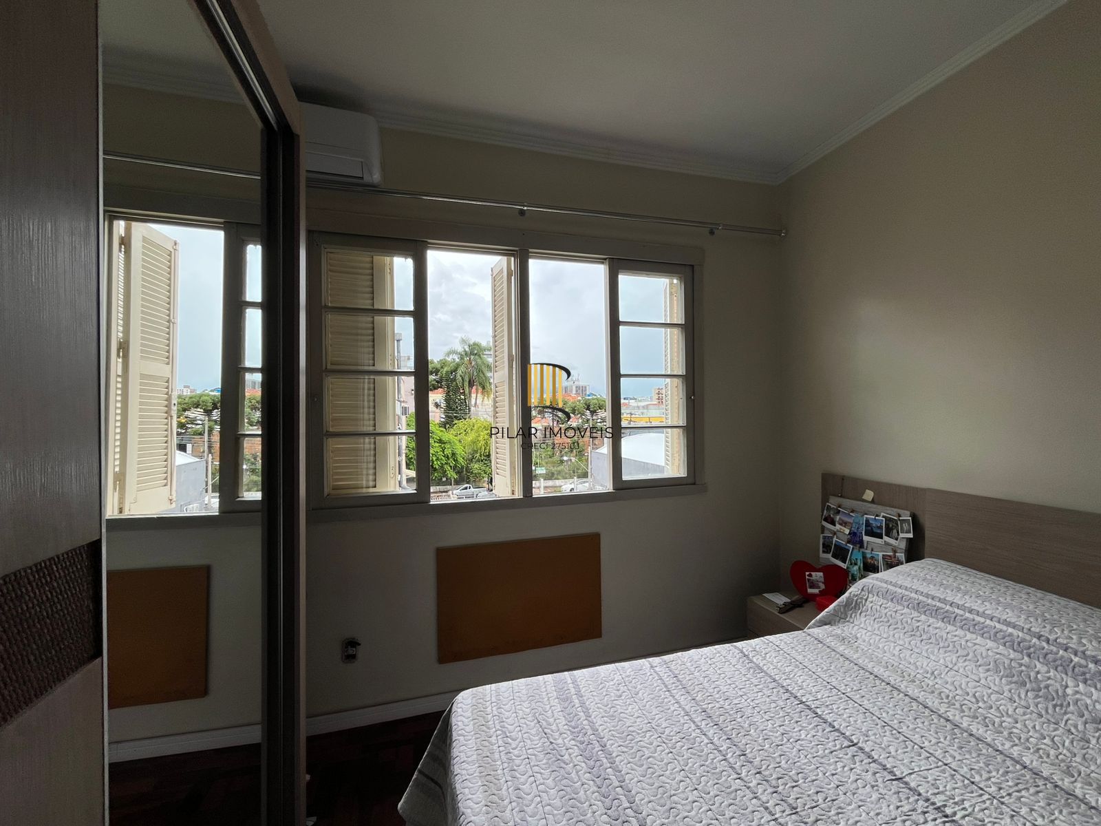 Apartamento com 2 quartos, 2 banheiros e sol da manhã no bairro Vila Ipiranga