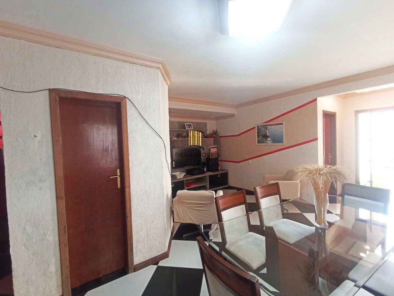 Casa de 3 dormitórios e 2 vagas de Garagem em Canoas.