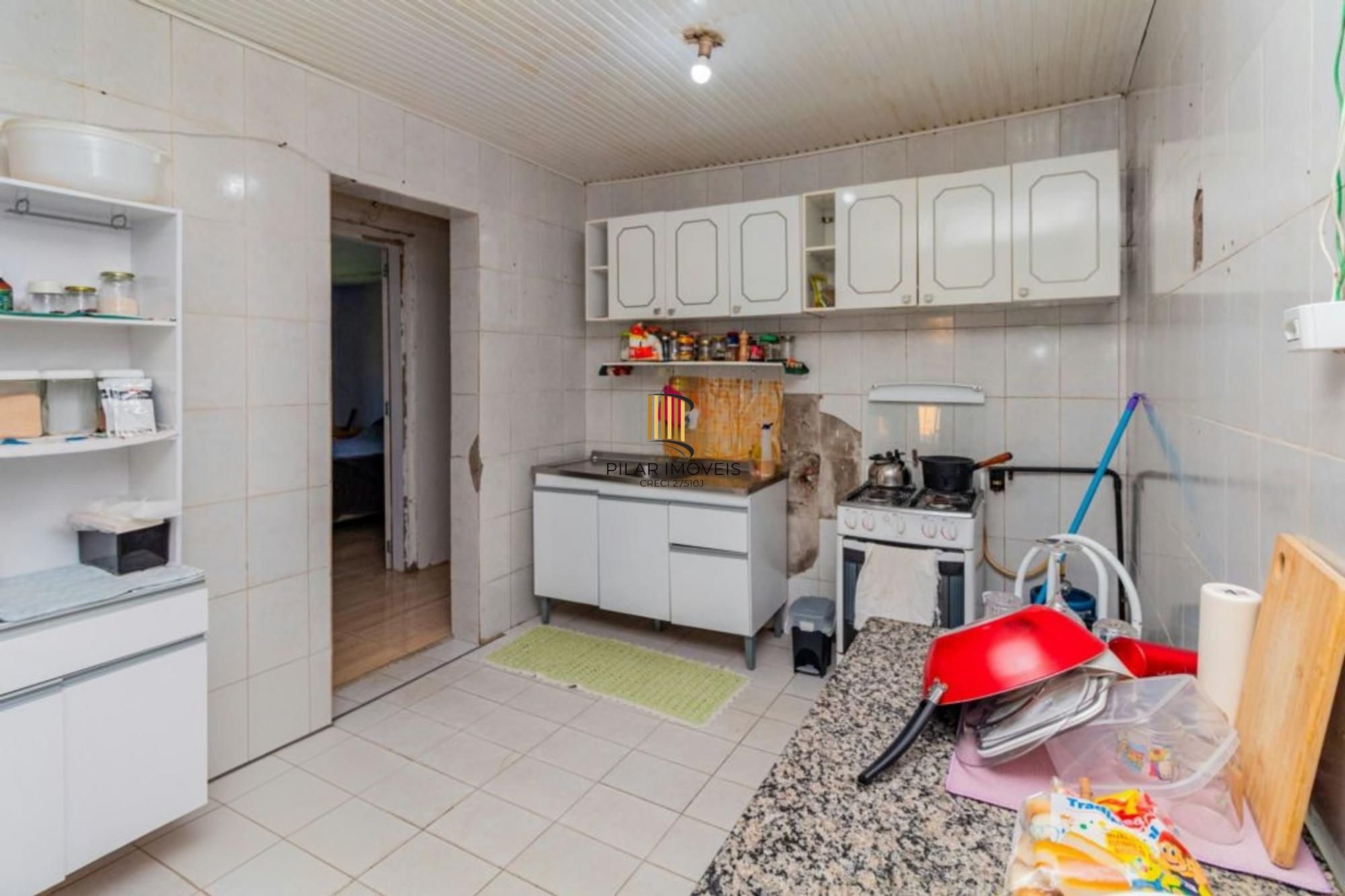 Casa de 3 quartos, 2 vagas no bairro Morro Santana