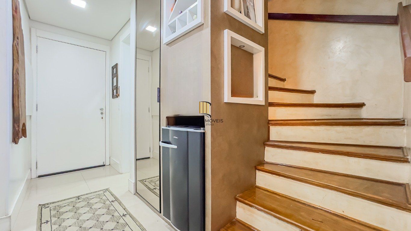 Casa com 4 quartos e 2 vagas em condomínio fechado no Bairro Ecoville.