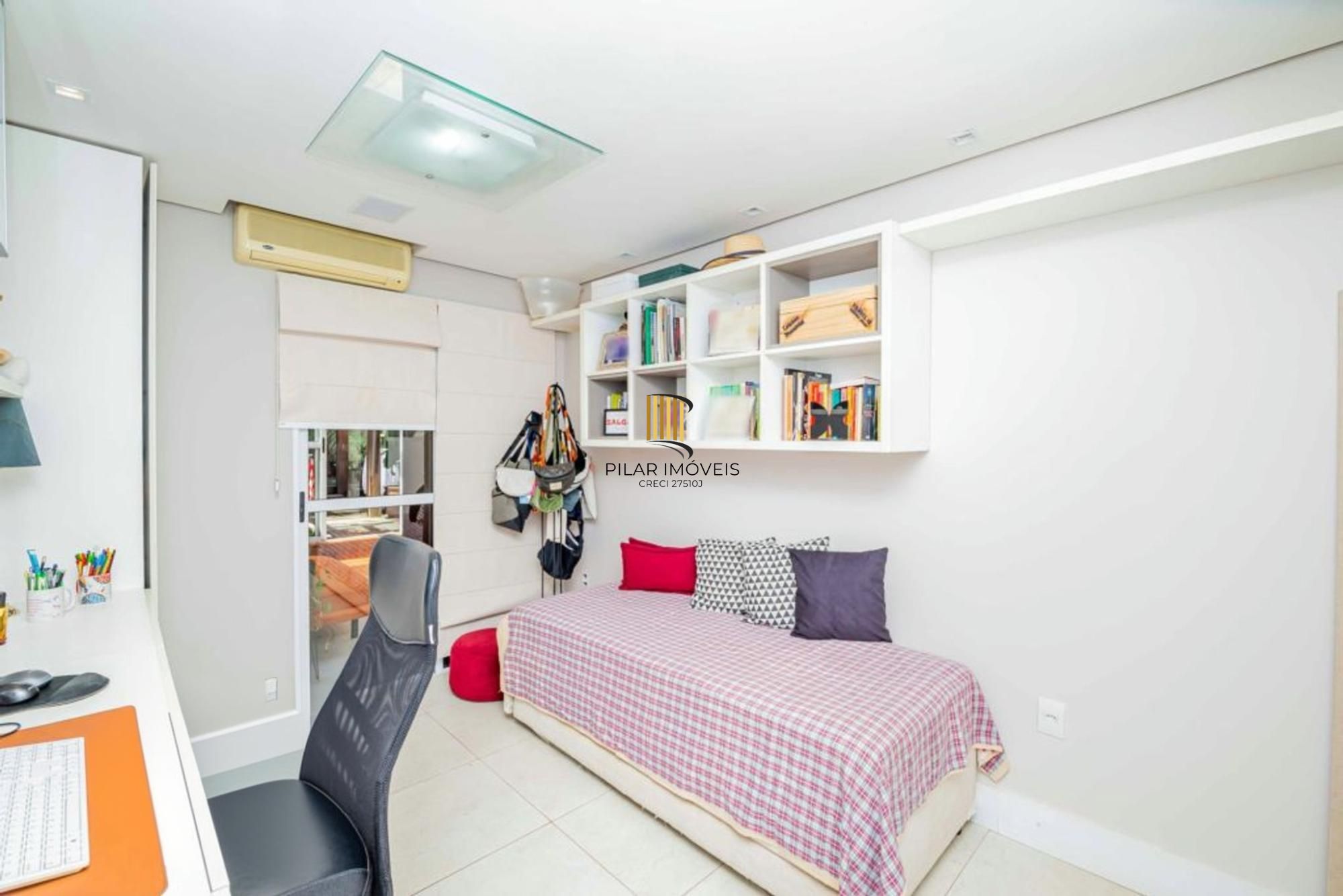 Apartamento garden com 2 quartos e 110m² à venda em Mont'serrat,