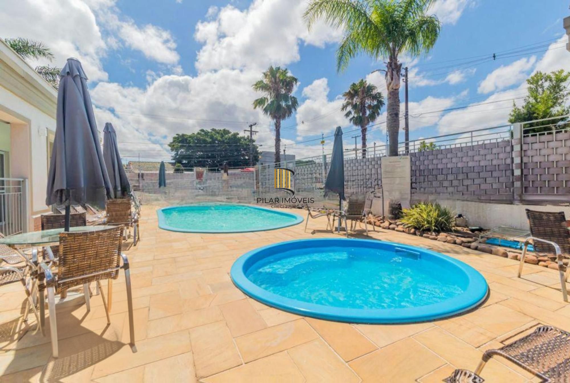 Casa 2 quartos, vaga, academia, piscina e salão de festa no bairro Restinga