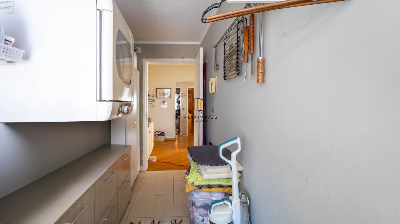 Apartamento com 2 dormitórios e 1 vaga de garagem no Bairro Santana