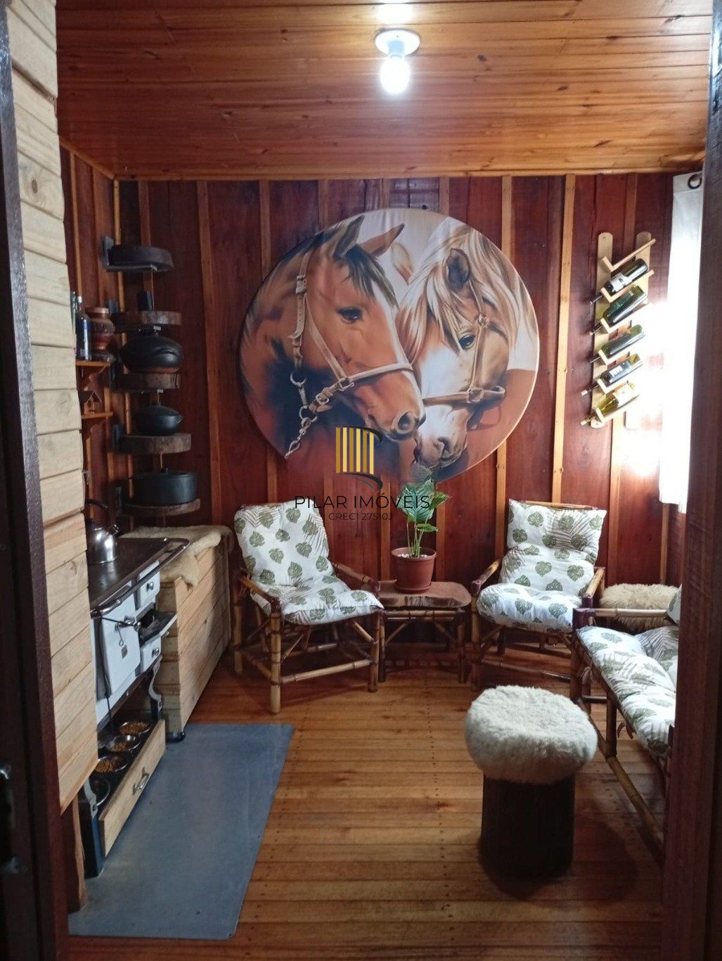 Casa com 2 dormitorios com 1 vaga de garagem, no Bairro Olaria em Canoas