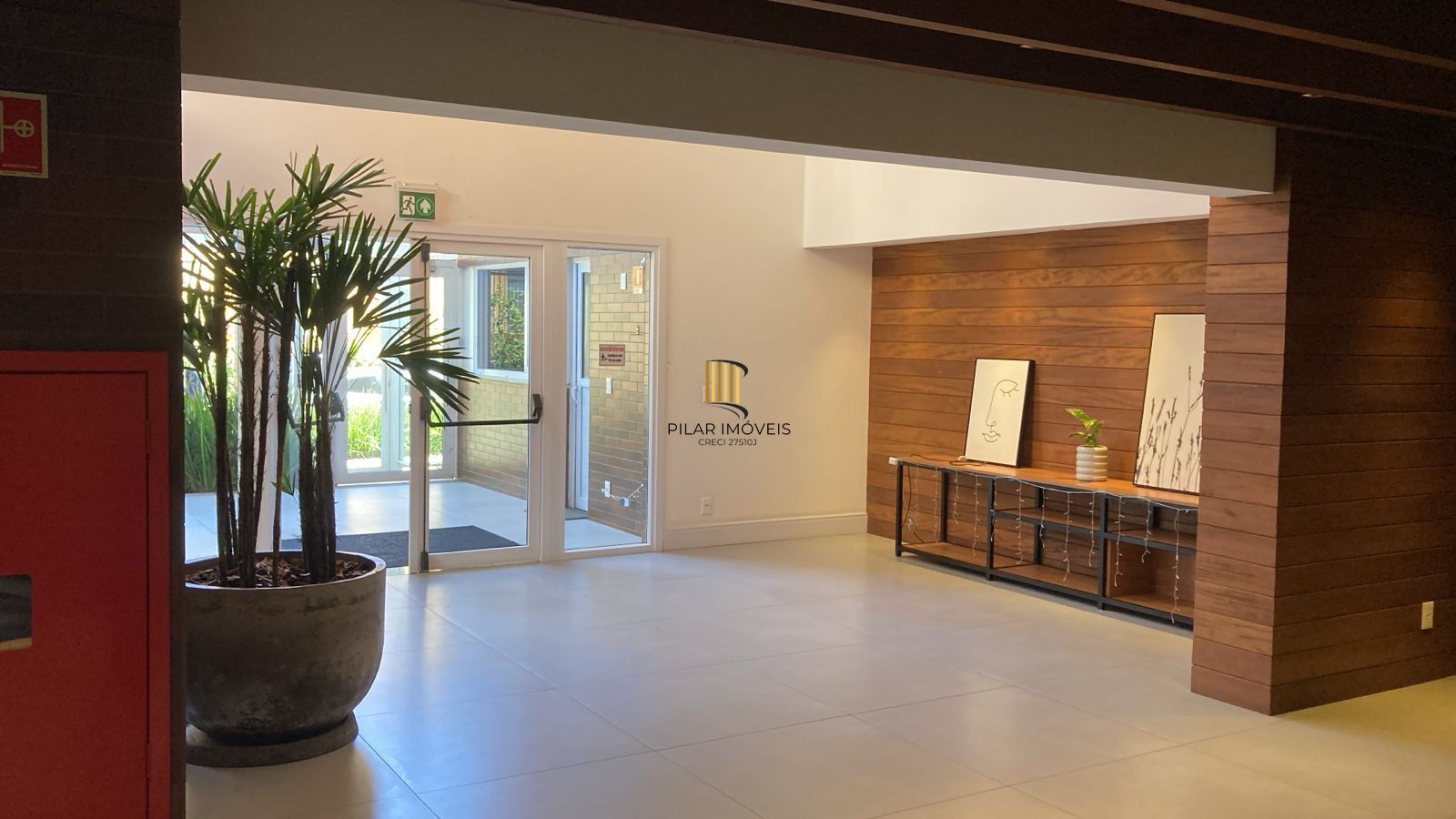 Apartamento térreo garden com 1 dormitório, 1 suíte, 1 vaga de garagem