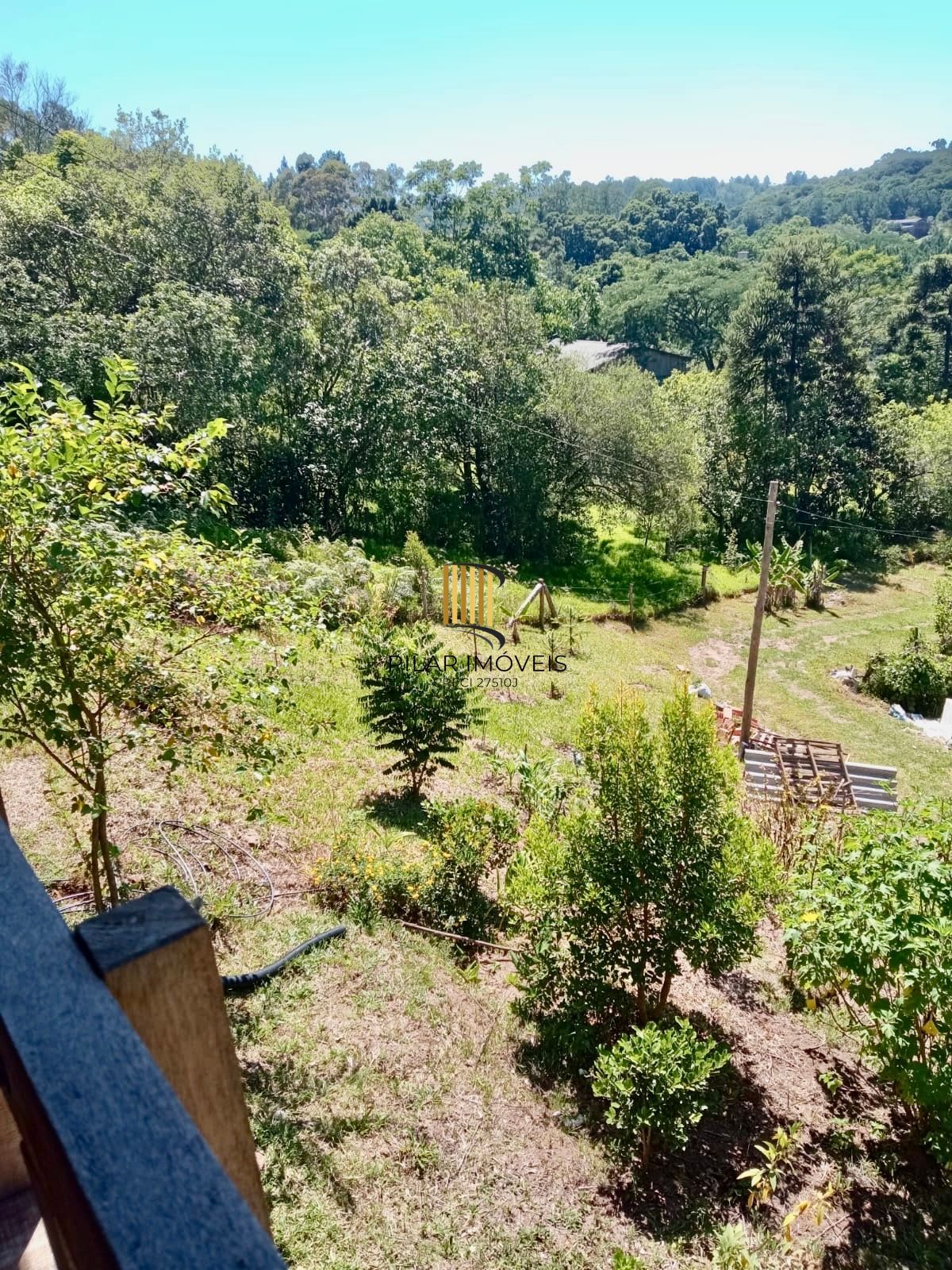 Chácara com Sobrado de 144m2, 2 dormitórios em Mato Fino, Gravataí