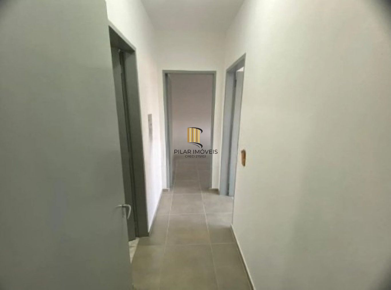 Apartamento de 2 Dormitórios no bairro Jardim Floresta Porto Alegre.