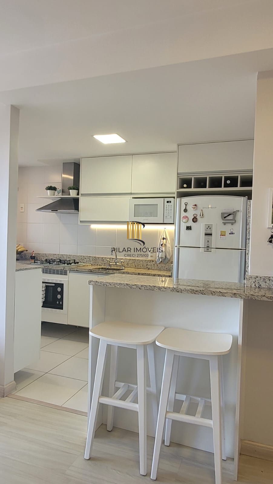 Apartamento mobiliado de 2 quartos, elevador e 1 vaga Jardim Lindóia