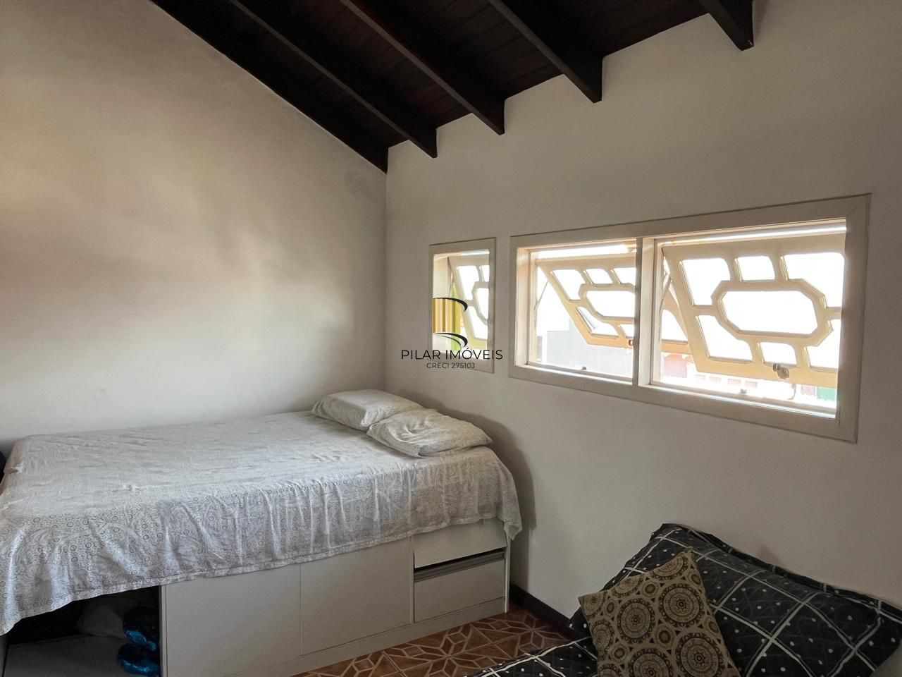 Casa triplex em condomínio no Ecoville com 2 suítes